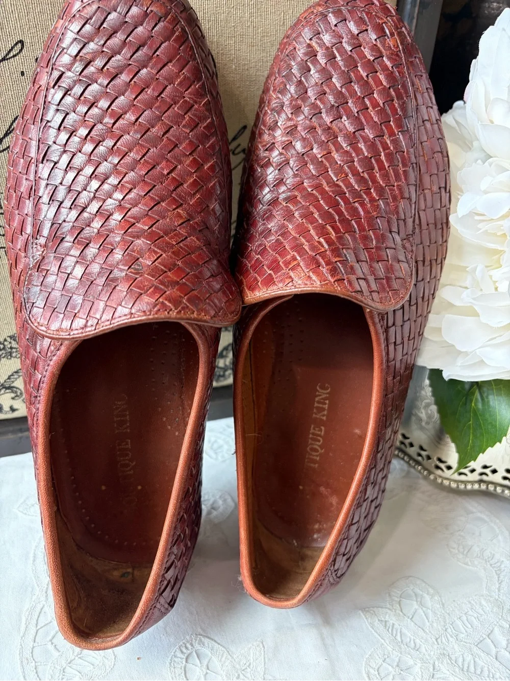 Mens 42.5 Vintage Italian woven leather loafers 9.5
